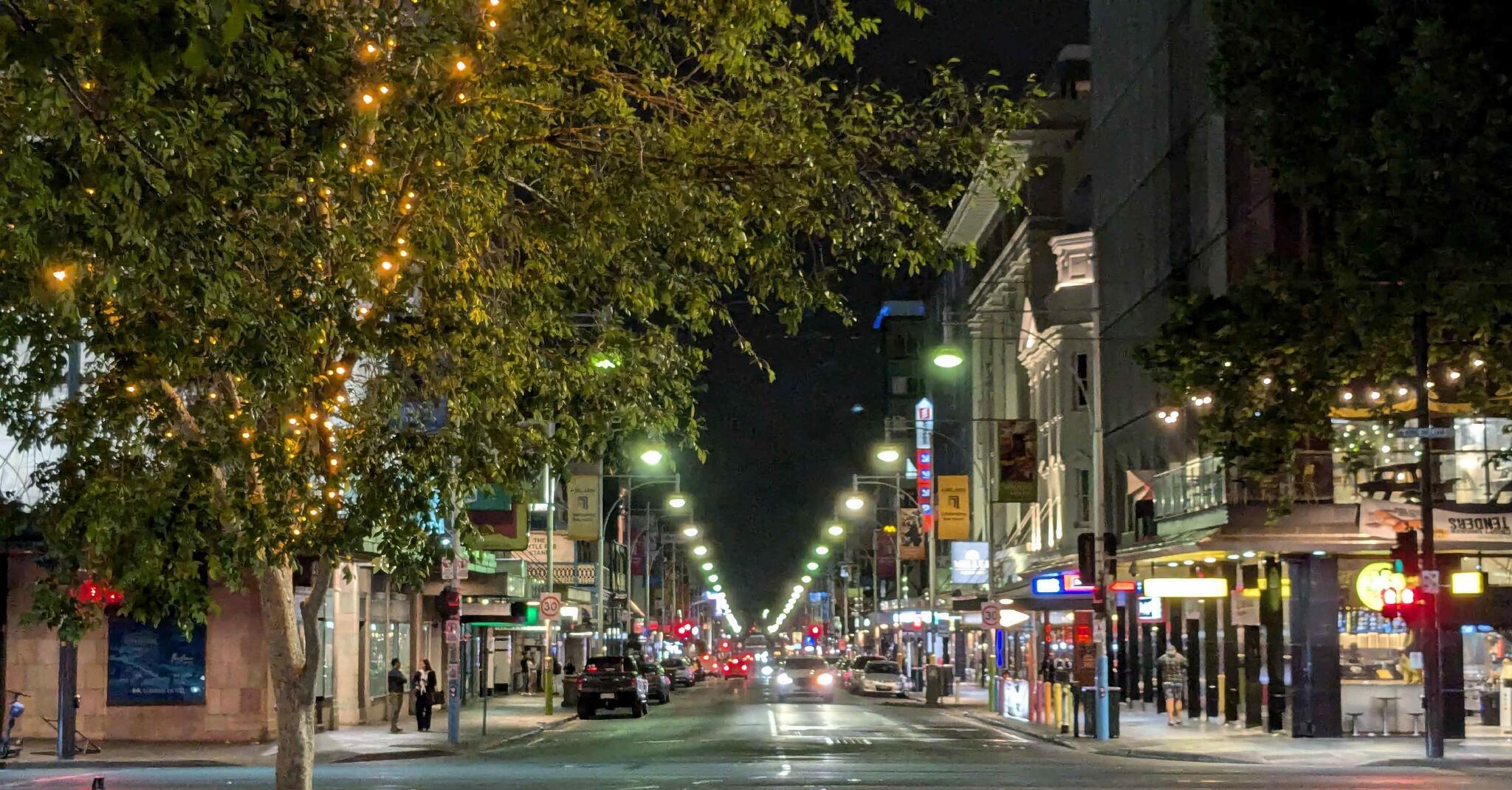 Discovery splash banner for 🍻Nighthawks Social🥂 Adelaide & South Australia Discord server
